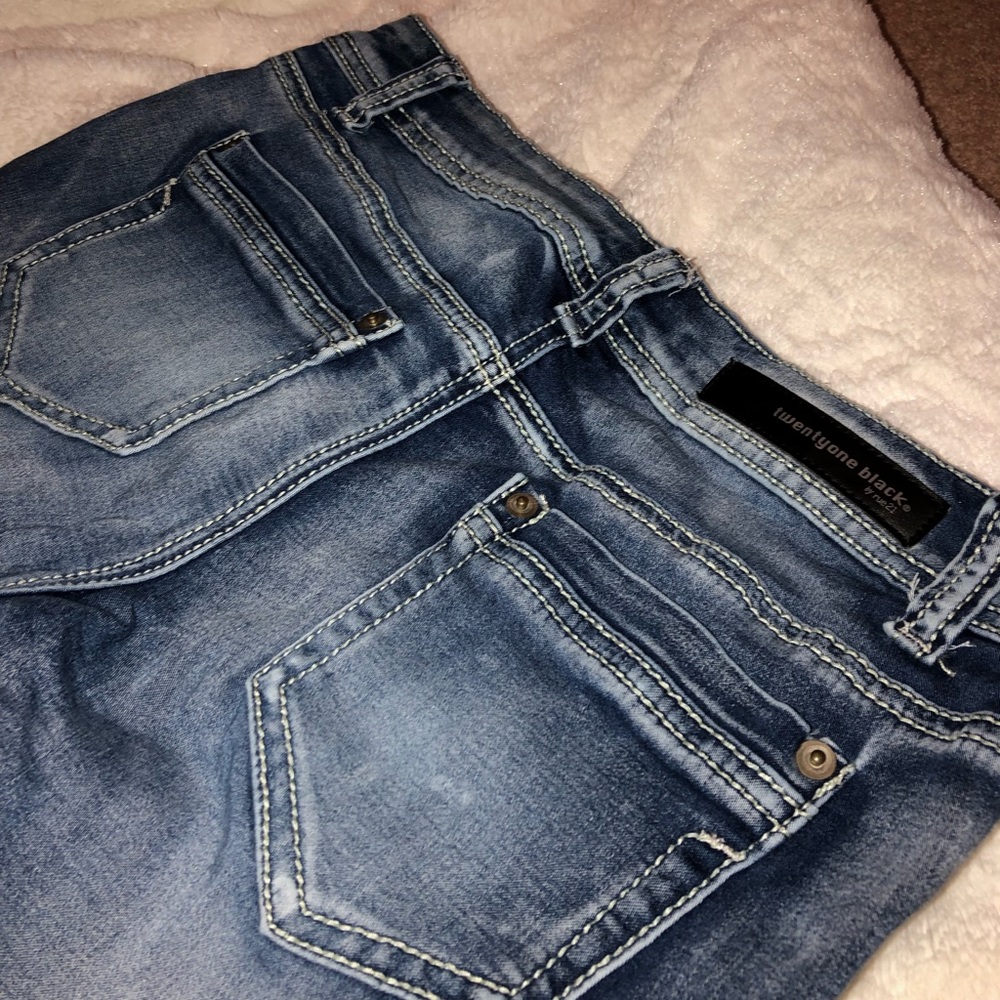 Twentyone Black Distressed Skinny Jeans